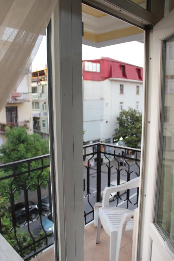 Hotel Dolphin Batumi Ngoại thất bức ảnh